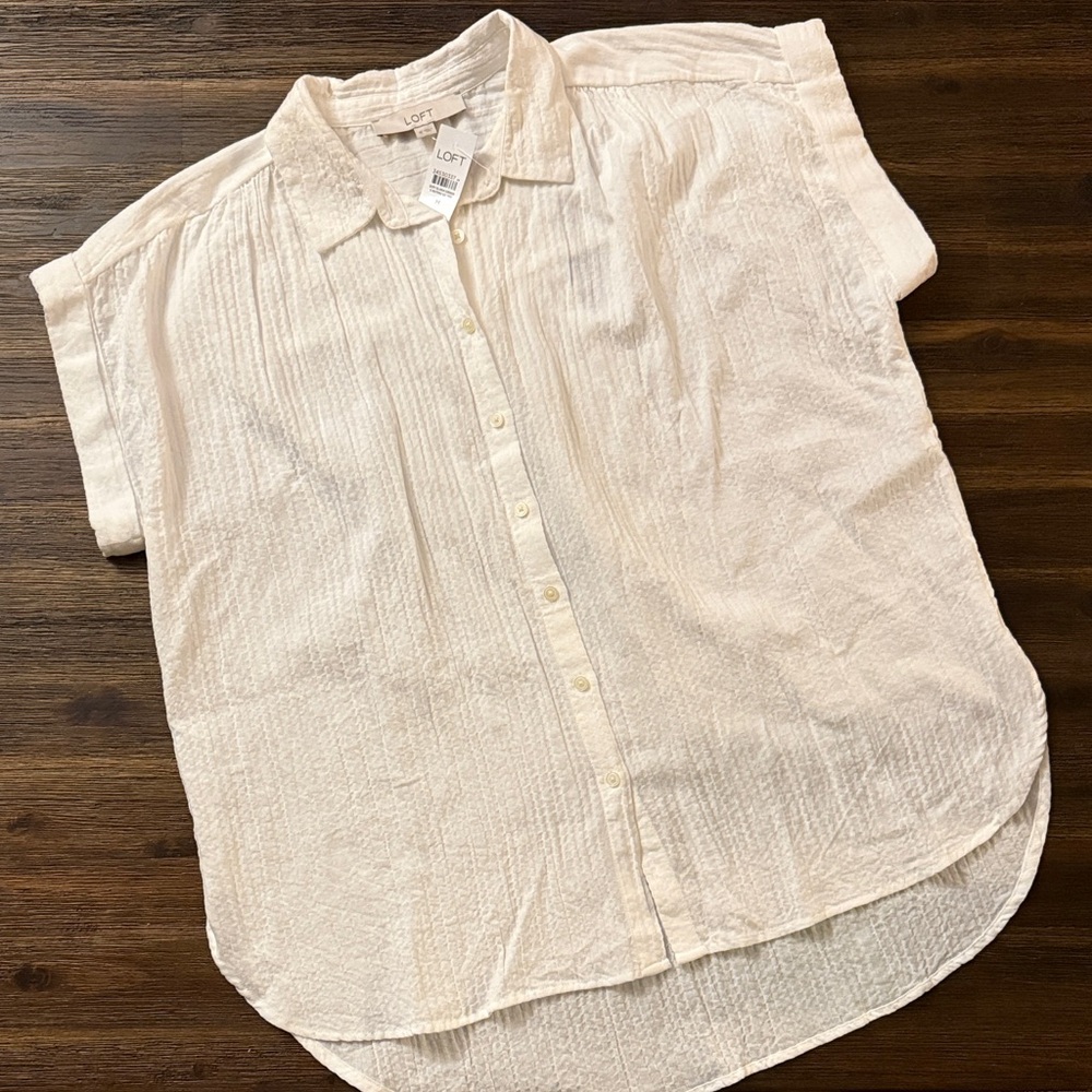 Loft Oversized White Short Sleeve Textured Button Front Shirt Medium NWT